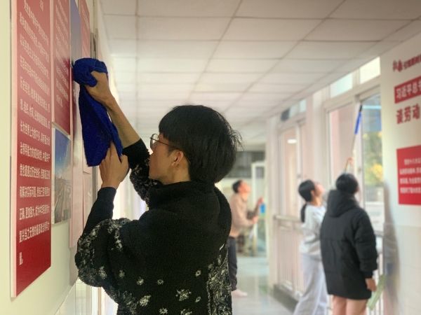 美育劳动进公寓 美育劳动进公寓